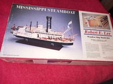 AMATI "Robert E. Lee" Mississippi Dampfschiff Holz Schiff Modellbausatz 1:150 