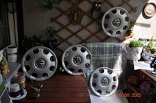 4 X Original VW Golf Lupo Polo UP 13 Zoll Radkappen 6 X 0 601 147 A