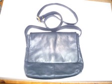 Damen echt Leder Handtasche " NAPPA-Leder" m.  räger in schwarz (B 25cm/H 20cm)