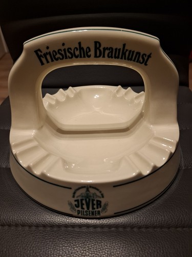 Stammtisch aschenbecher
