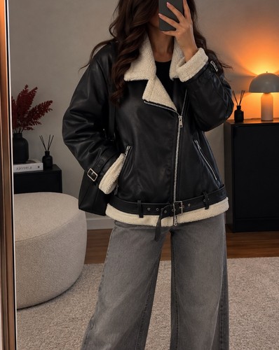 Schwarze damen bikerjacke mit - schwarze,
