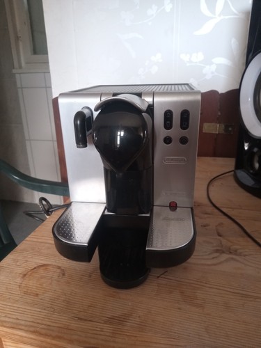 Longhi nespresso lattissima - de'longhi,