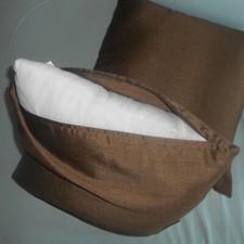 Natur * 2 x Zierkissen * Bezug mit Füllkissen * 40 x 40 * Kissenhülle Braun * RV