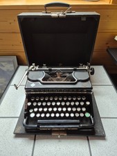 Antike Schreibmaschine von