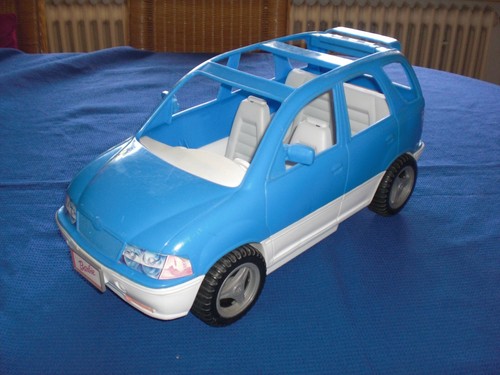 Barbie family van picnic - family,