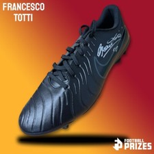PRIVATE SIGNIERUNG Francesco Totti signierter Fußballschuh (COA enthalten)