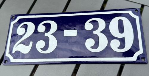 Hausnummer nummer schild - nummer,