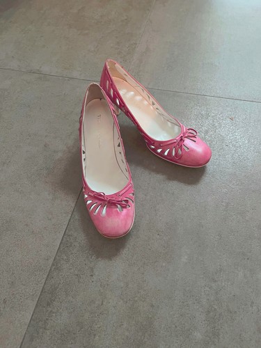 The seller made italy - the,