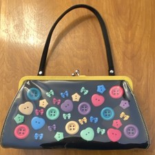 Cupcake Cult Button Bow Accent