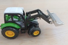 Spielzeug-Traktor mit