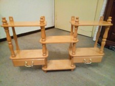 Wandregal aus Echtholz Neu