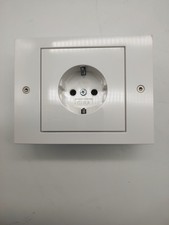 Gira TX_44 Steckdose Und Abdeckrahmen 1 Fach Reinweiß 021166