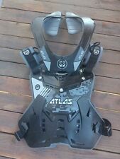 Atlas Brustpanzer und Neckbrace