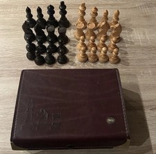 Vintage Schachfiguren in