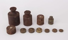 11 alte Gewichte für eine Marktwaage Küchenwaage 10 g - 1 Kg