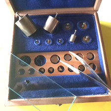 Feingewichtsatz feingewichte neusilber gewichte satz apotheker physiker messing