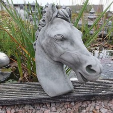 Steinfigur Pferdekopf Büste Pferde  Reitstall Gartenfigur Frostsicher  11 kg