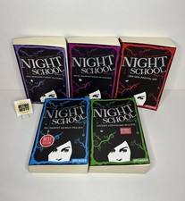 Night School Band 1 - 5 von C. J. Daugherty Sammlung Alle