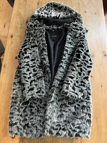Pelzmantel schneeleopard - pelzmantel,
