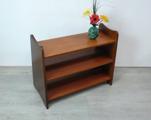 Bücherregal beidseitig