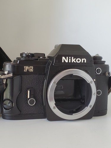 Nikon kamera schwarz mit - fg,