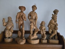 5 handgeschnitzte Holzfiguren