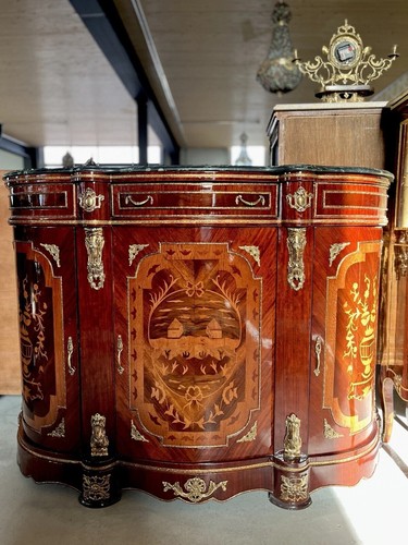 Deluxe antique style cupboard - deluxe,
