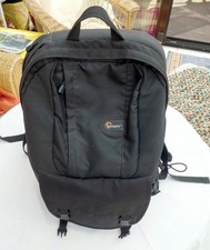 Lowepro Fastpack 250 - professioneller Kamerarucksack - variable Inneneinteilung