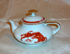 Kleine Teekanne m.Roten