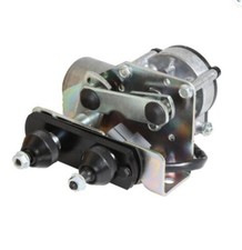 Scheibenwischermotor vorne