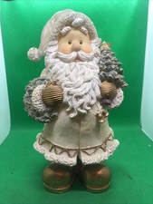 Weihnachtsdeko Figur 30cm Weihnachtsmann Mit Weihnachtsbaum Geschenk Nikolaus