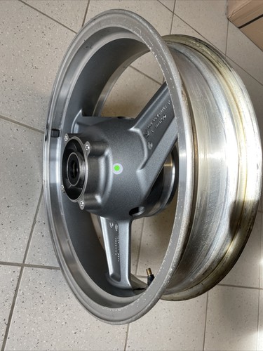 Zephyr 750 felge hinten - hinten,, guter