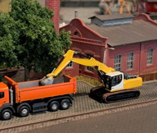 Bagger Liebherr R926 Baumachine, LKW, Spur Z, 1:220, Unbemalt, Fahrzeuge