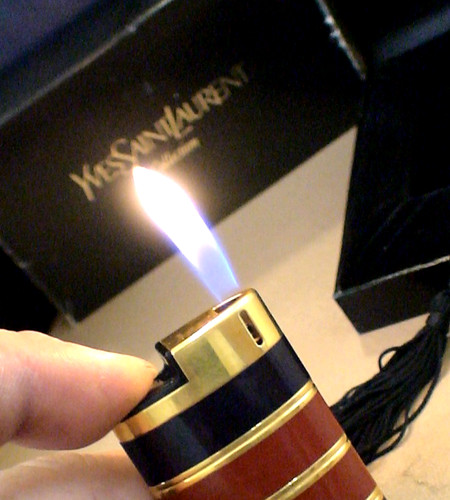 Altes feuerzeug ysl yves - @-,