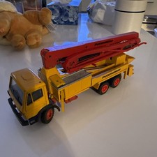 Conrad Mercedes Betonpumpe "Putzmeister" Modell 0095 LKW 1:50 Modellauto