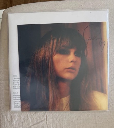 Taylor swift midnights signed - swift,
