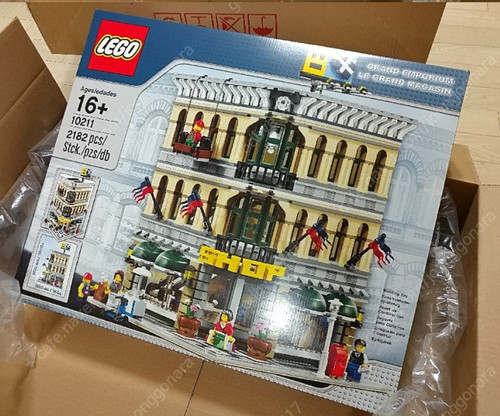Lego 10211 grand - lego,