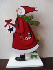 Weihnachtsmann mit Geschenk