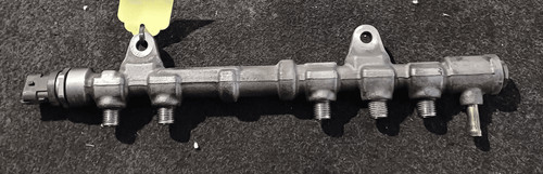 0445214239 zapfsäule fiat - ,