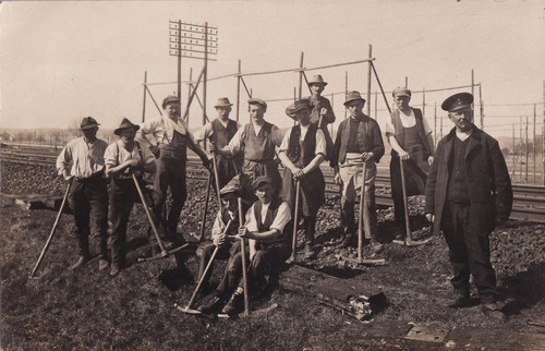 Foto bahnarbeiter spitzhacke - foto,