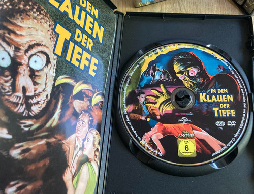 Den klauen der tiefe - den,