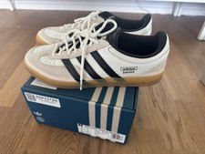 Adidas Bad Bunny Gazelle Indoor Sneakers 44 - guter Zustand - mit Karton