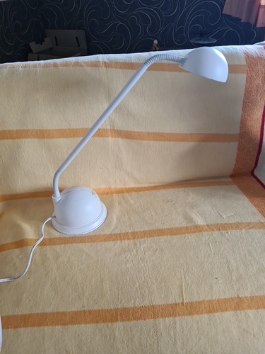 Nachttischlampe