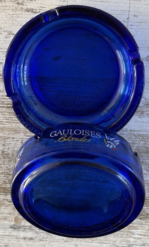 Blaue glasaschenbecher der - blaue,