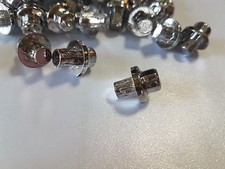 60 Zierstopfen Zierschrauben