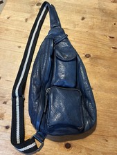 Anokhi Leder-Bauchtasche