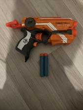 Nerf Pistole mit 2 Patronen Funktioniert Problemlos In Sehr Guter Zustand