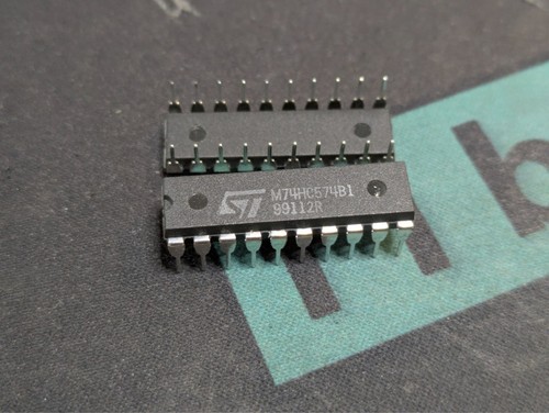 M74hc574b1 stm dip20 - |, |
