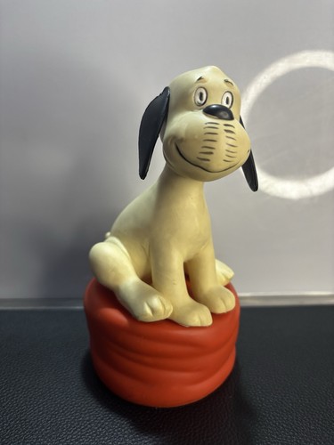 Goebel loriot wum dog - loriot,
