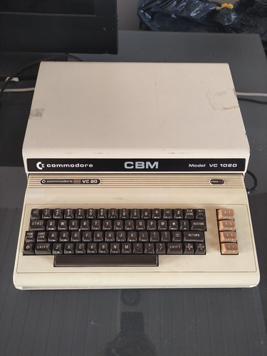 Commodore 1020 vc20 - +,